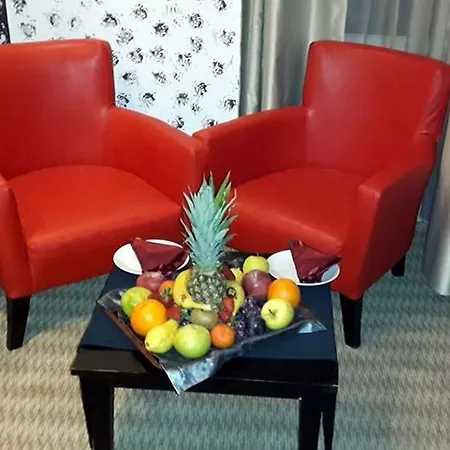 Pamira Hotel 3*