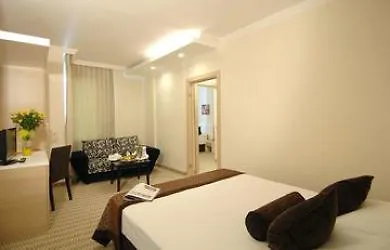 Pamira Hotel